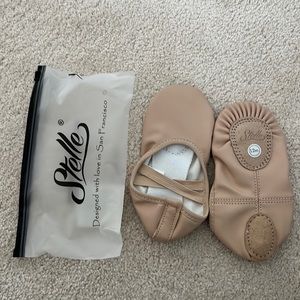New Kids size 12 ballet shoes